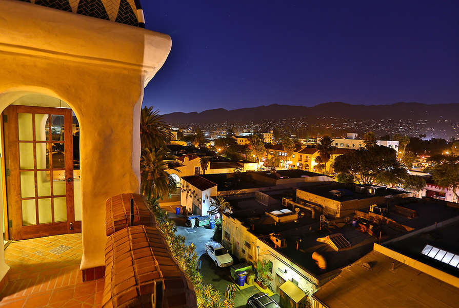 Paradise Retreats Ablitt House in Downtown Luxury Vacation