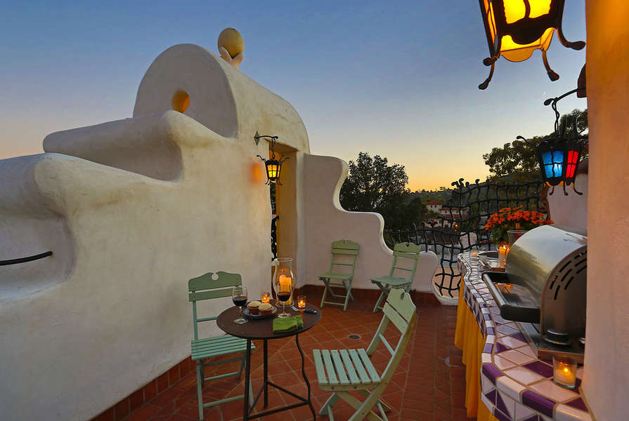 Paradise Retreats Ablitt House in Downtown Luxury Vacation