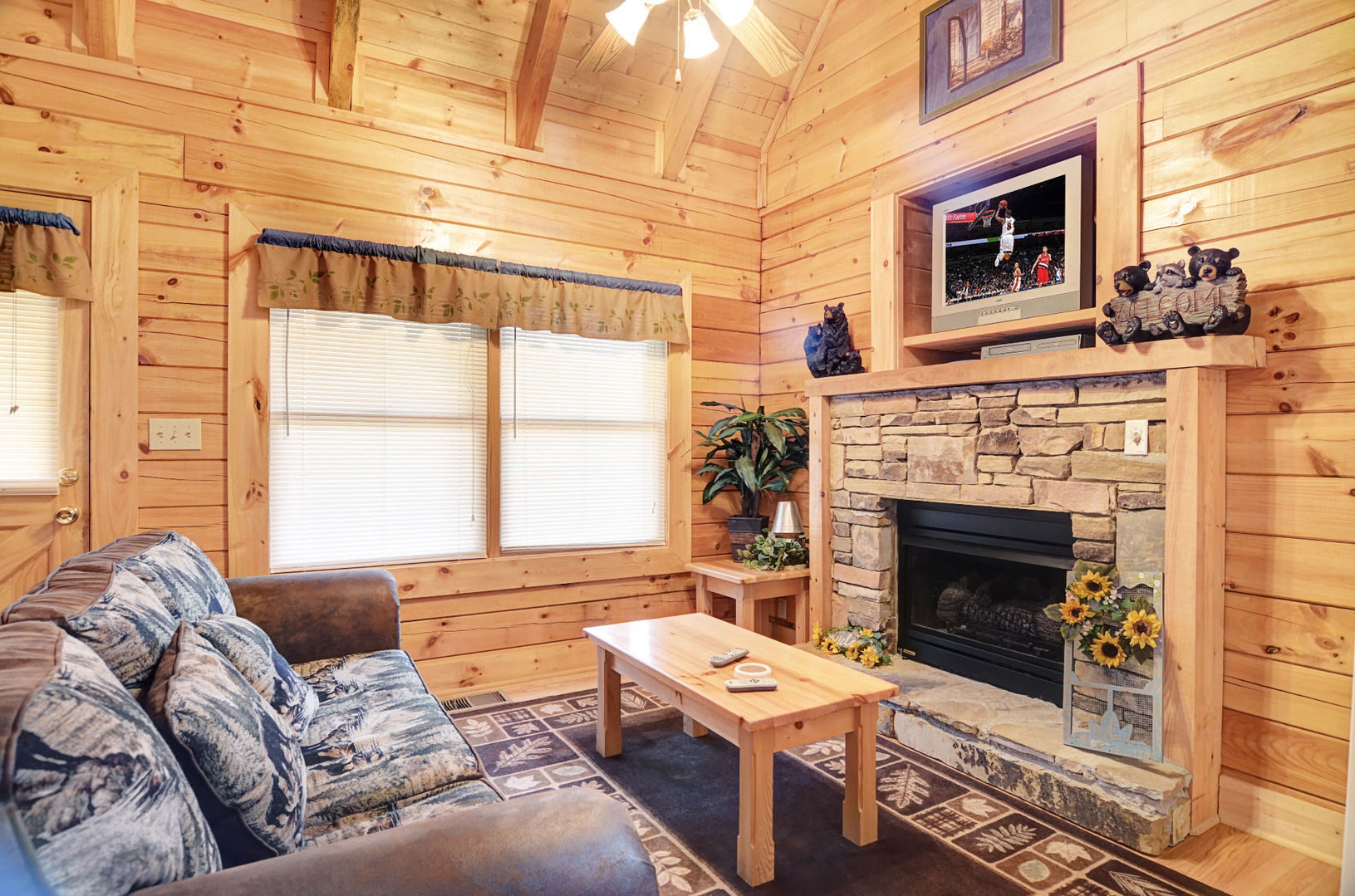 Eagle Property Management ER263 Weekend Hideaway in Pigeon